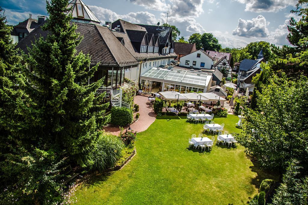 Landhaus Hotel Waitz Mühlheim Exterior foto